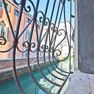  Appartamento San Barnaba On The Canal