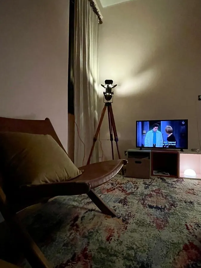 Venetian Pink Apartment In Dorsoduro