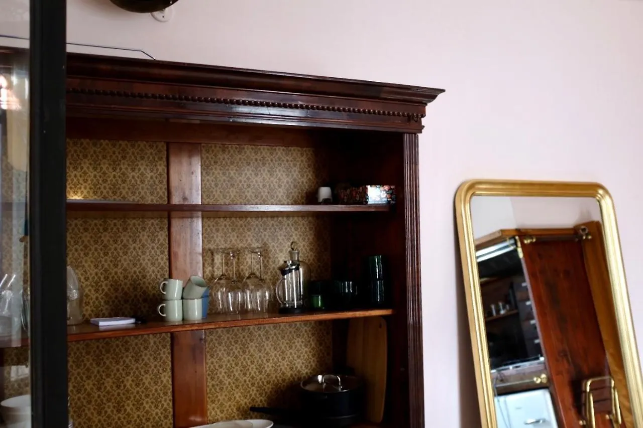 Venetian Pink Apartment In Dorsoduro